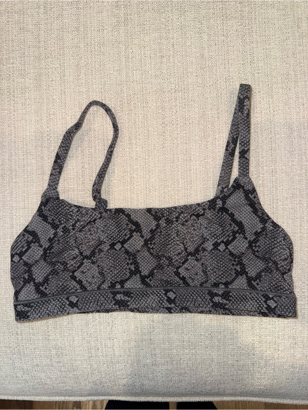 SKIMS Fits Everybody Scoop Bralette | Snake Shadow Print